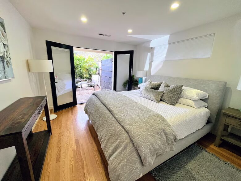 Light Filled Carmel Hideaway | Short Walk to Downtown and the Beach - Carmel, California