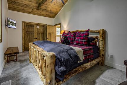 Lindsey Creek Hideaway - Sevierville, Tennessee