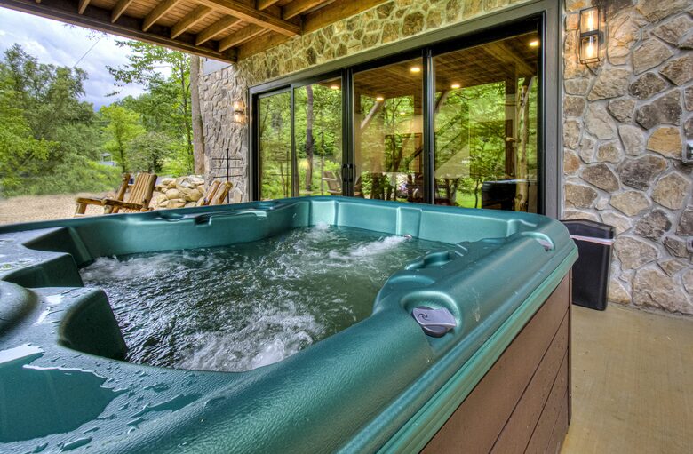 Lindsey Creek Hideaway - Sevierville, Tennessee