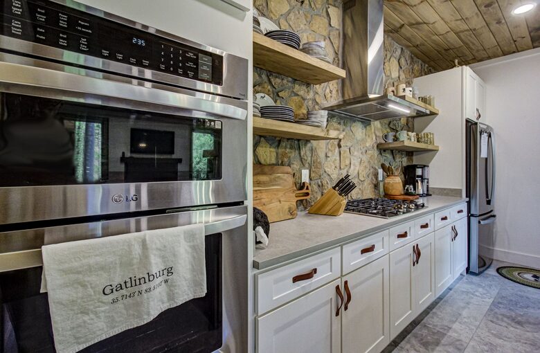 Lindsey Creek Hideaway - Sevierville, Tennessee