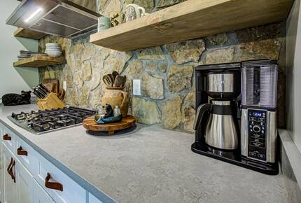 Lindsey Creek Hideaway - Sevierville, Tennessee