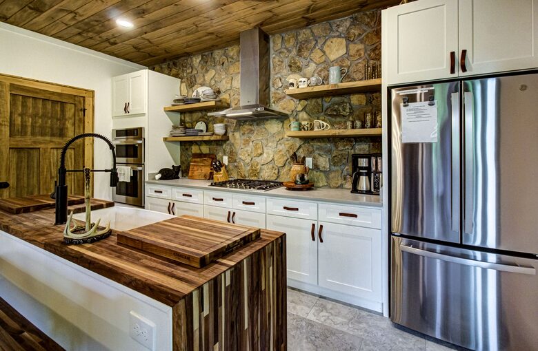 Lindsey Creek Hideaway - Sevierville, Tennessee