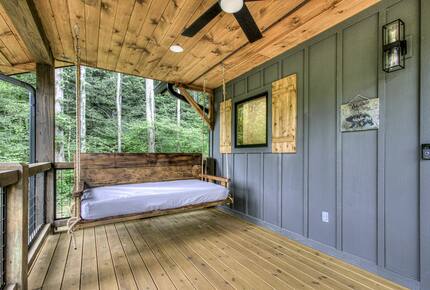 Lindsey Creek Hideaway - Sevierville, Tennessee