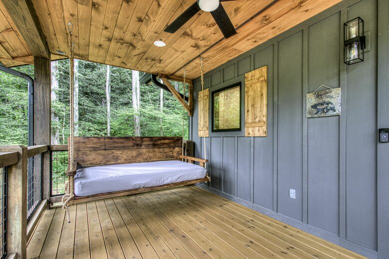 Lindsey Creek Hideaway - Sevierville, Tennessee