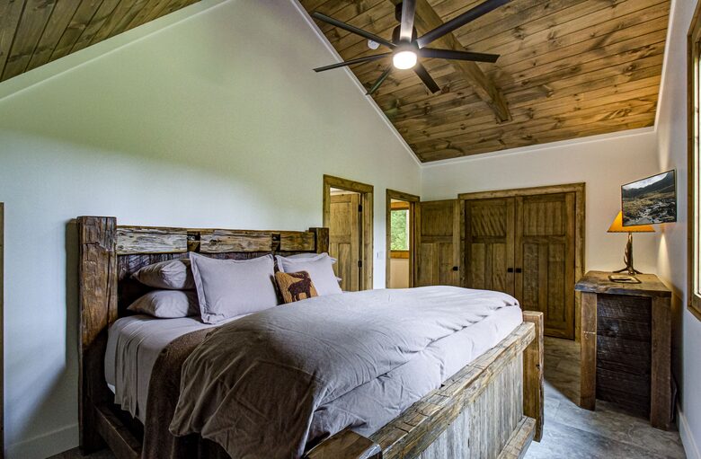 Lindsey Creek Hideaway - Sevierville, Tennessee