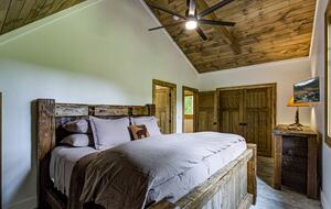 Lindsey Creek Hideaway - Sevierville, Tennessee