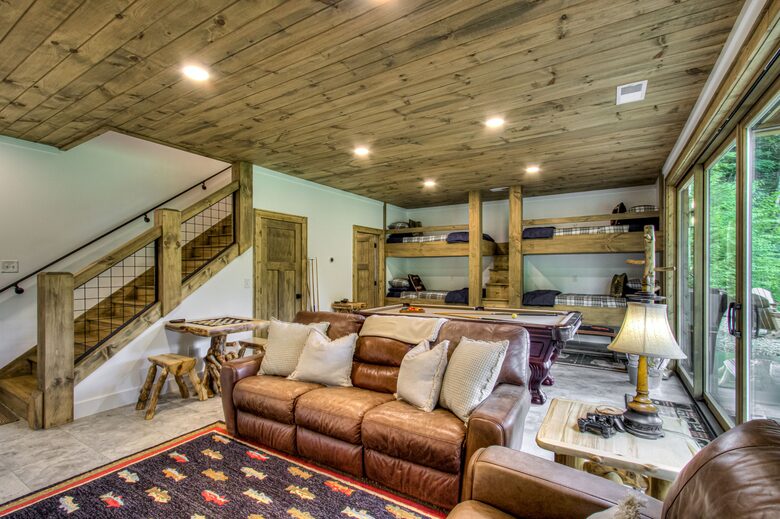 Lindsey Creek Hideaway - Sevierville, Tennessee