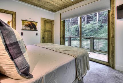 Lindsey Creek Hideaway - Sevierville, Tennessee