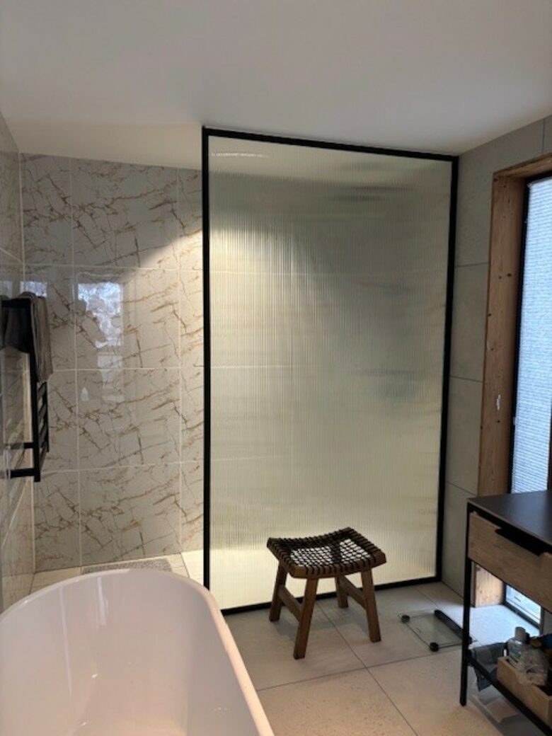 Refined Alpine Chalet with Panoramic Mountain Views - Villaroger, France