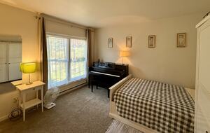 Cozy Mountain Stay with Short 5 Minute Walk to the Slopes - Hunter, New York