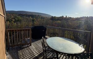 Cozy Mountain Stay with Short 5 Minute Walk to the Slopes - Hunter, New York