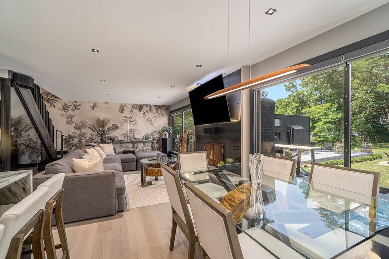 Lake Michigan Escape Between South Haven & Saugatuck - South Haven, Michigan