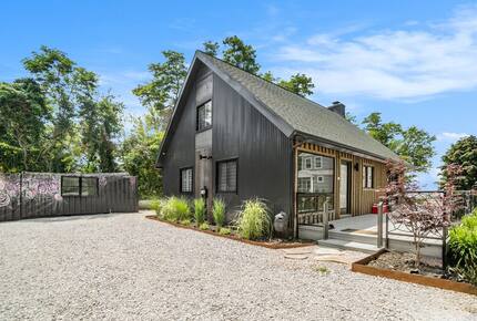 Lake Michigan Escape Between South Haven & Saugatuck - South Haven, Michigan