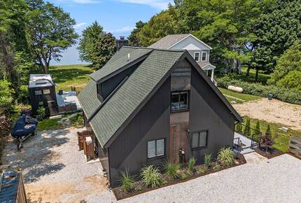 Lake Michigan Escape Between South Haven & Saugatuck - South Haven, Michigan