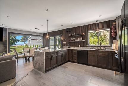 Lake Michigan Escape Between South Haven & Saugatuck - South Haven, Michigan