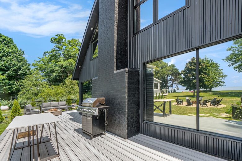 Lake Michigan Escape Between South Haven & Saugatuck - South Haven, Michigan