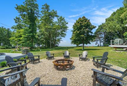 Lake Michigan Escape Between South Haven & Saugatuck - South Haven, Michigan