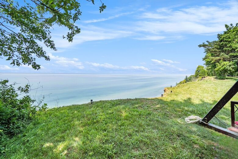 Lake Michigan Escape Between South Haven & Saugatuck - South Haven, Michigan