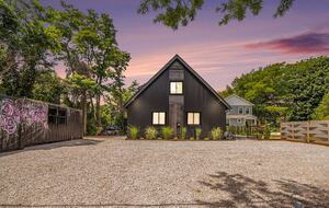Lake Michigan Escape Between South Haven & Saugatuck - South Haven, Michigan