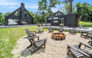 Lake Michigan Escape Between South Haven & Saugatuck - South Haven, Michigan