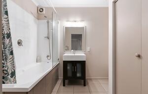 Relaxed Coastal Getaway Near Golden Sands Village - Pāpāmoa, New Zealand