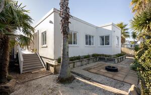 Relaxed Coastal Getaway Near Golden Sands Village - Pāpāmoa, New Zealand