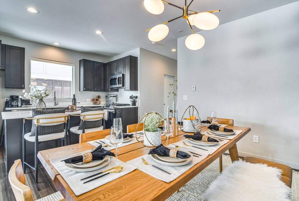 Modern Granby Ranch Getaway With Mountain Views - Granby, Colorado