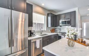 Modern Granby Ranch Getaway With Mountain Views - Granby, Colorado