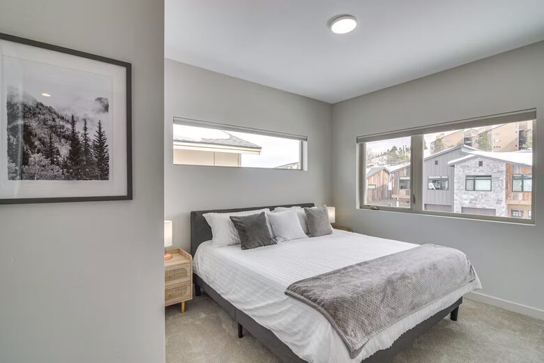 Modern Granby Ranch Getaway With Mountain Views - Granby, Colorado