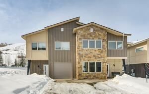 Modern Granby Ranch Getaway With Mountain Views - Granby, Colorado