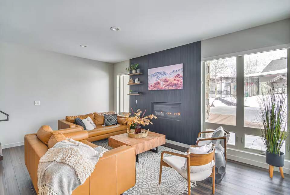 Modern Granby Ranch Getaway With Mountain Views - Granby, Colorado