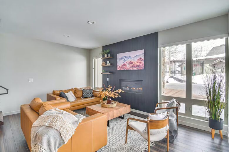 Modern Granby Ranch Getaway With Mountain Views - Granby, Colorado