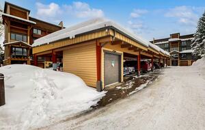 Steamboat Springs Cozy Escape Steps from the Gondola - Steamboat Springs, Colorado