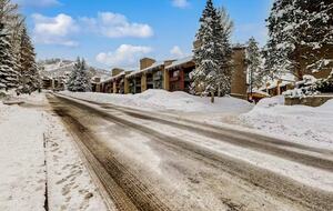 Steamboat Springs Cozy Escape Steps from the Gondola - Steamboat Springs, Colorado