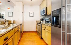 Steamboat Springs Cozy Escape Steps from the Gondola - Steamboat Springs, Colorado