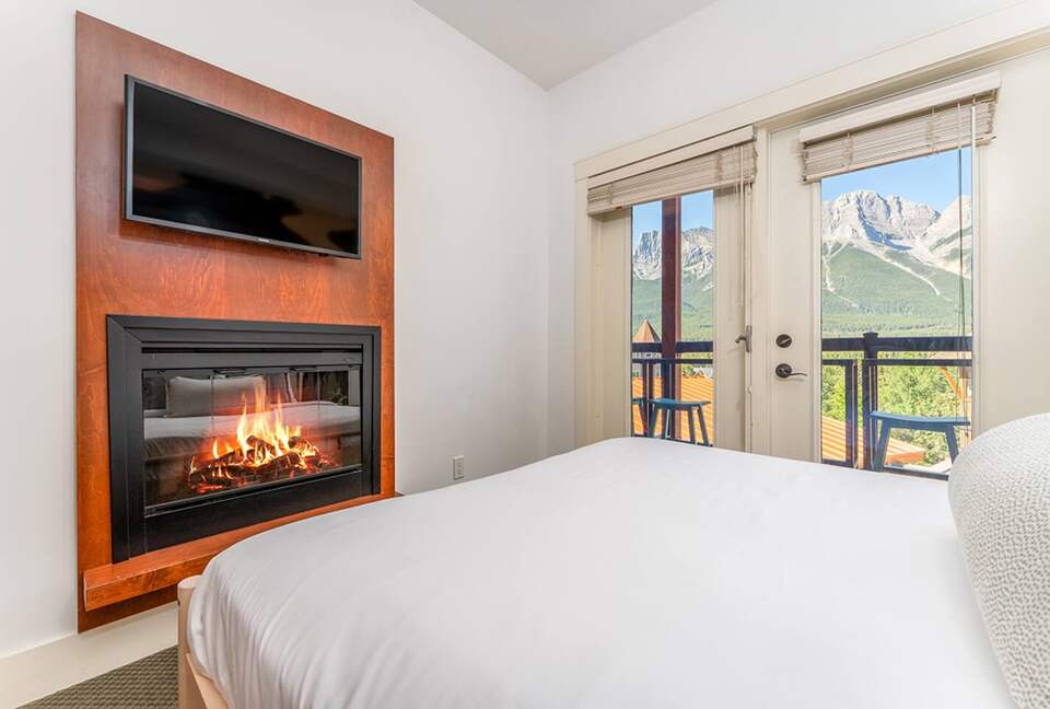 Rocky Mountain View Haven in Canmore - Canmore, Canada