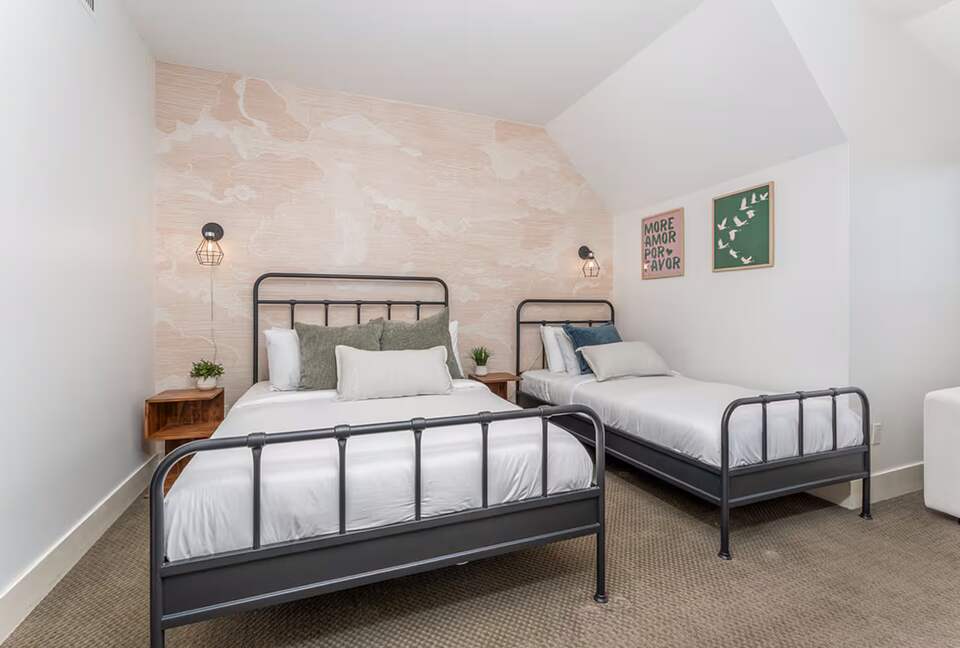 Rocky Mountain View Haven in Canmore - Canmore, Canada