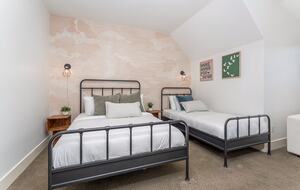 Rocky Mountain View Haven in Canmore - Canmore, Canada