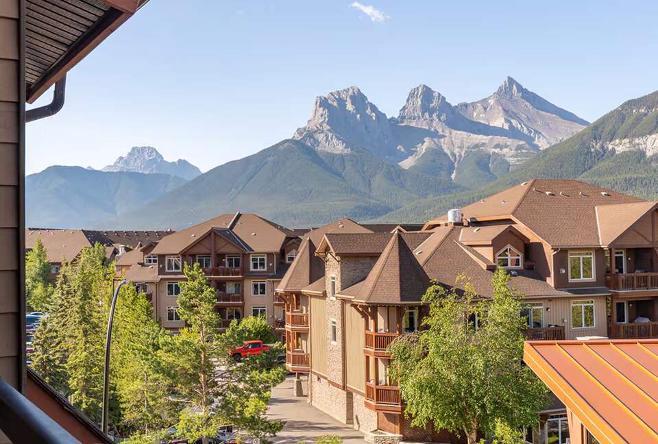 Rocky Mountain View Haven in Canmore - Canmore, Canada