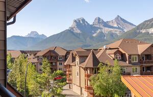 Rocky Mountain View Haven in Canmore - Canmore, Canada