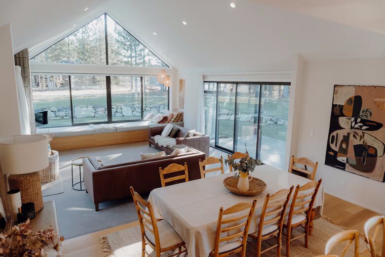 Twizel Pines Retreat | Modern Alpine Luxury Near Town - Twizel, New Zealand