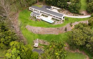 Effortless Luxury in the Noosa Hinterland - Doonan, Australia