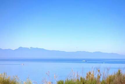 Whidbey Island Horizon Retreat | Modern Home with Expansive Views - Oak Harbor, Washington