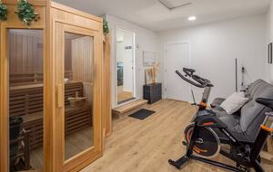 Whidbey Island Horizon Retreat | Modern Home with Expansive Views - Oak Harbor, Washington