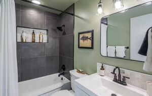 Whidbey Island Horizon Retreat | Modern Home with Expansive Views - Oak Harbor, Washington