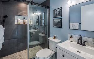 Whidbey Island Horizon Retreat | Modern Home with Expansive Views - Oak Harbor, Washington