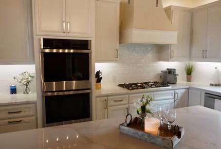 Paradise Cove Lakehouse | Timber-Frame Luxury on the Water - Streetman, Texas