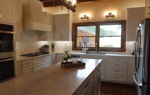 Paradise Cove Lakehouse | Timber-Frame Luxury on the Water - Streetman, Texas