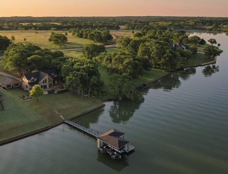 Paradise Cove Lakehouse | Timber-Frame Luxury on the Water - Streetman, Texas