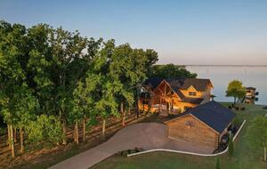 Paradise Cove Lakehouse | Timber-Frame Luxury on the Water - Streetman, Texas